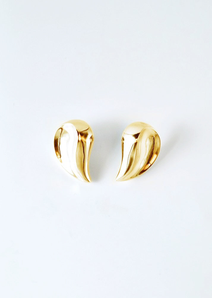 Comma Earring