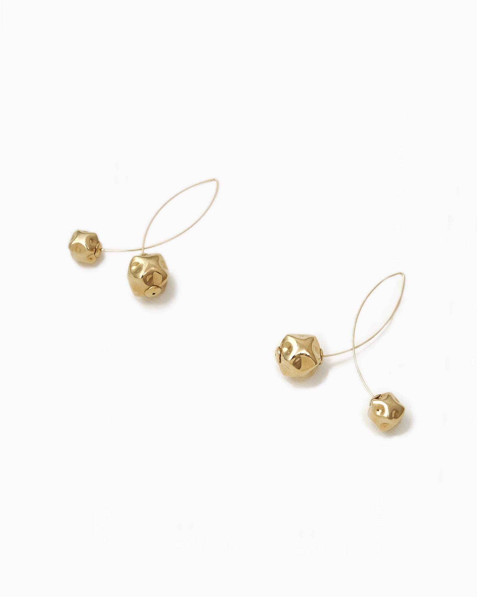 Ellipsis Box Earring