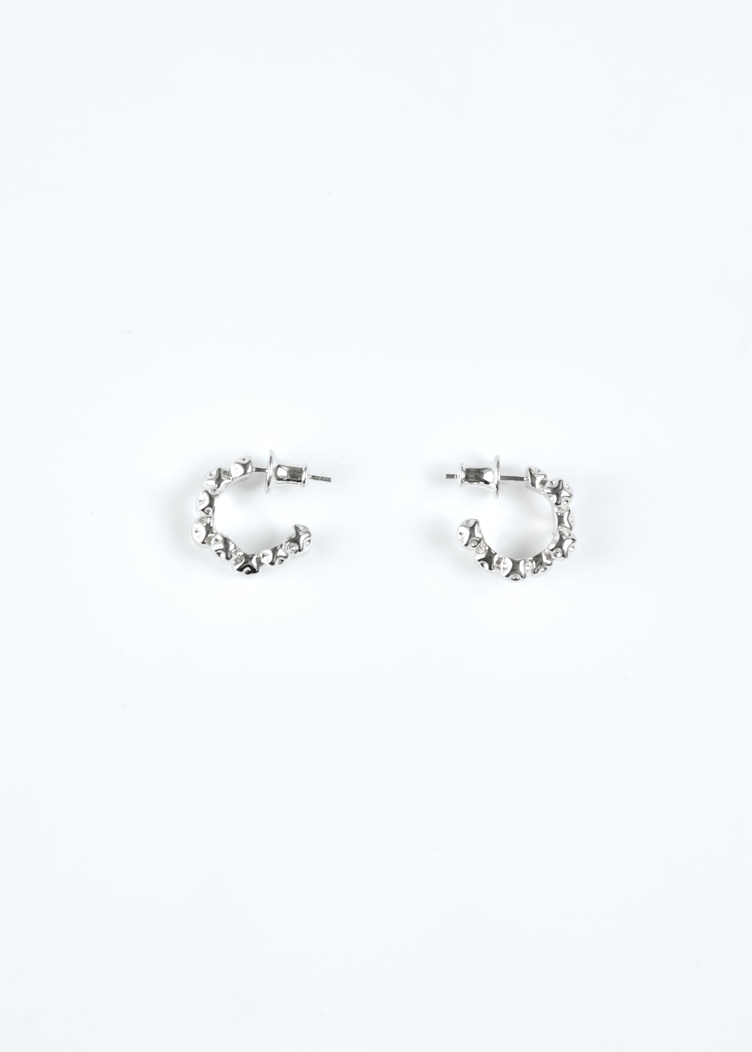 Single Row Box Hoop Earring - Mini Huggies