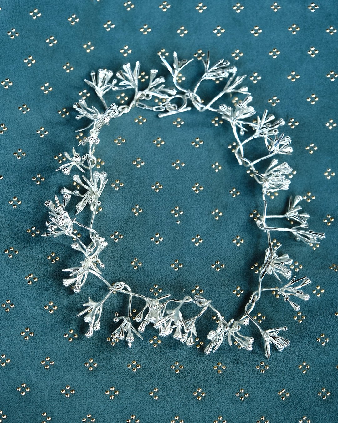 Bloom Choker - LE MANDORLE