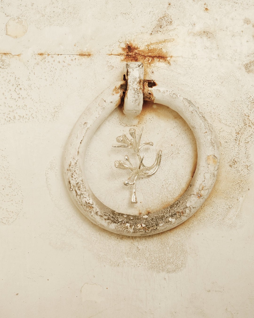 Bloom Ear Cuff - LE MANDORLE