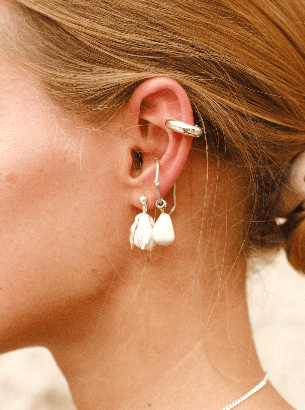 Floret Ceramic Earring - LE MANDORLE